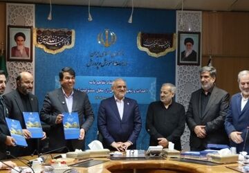 امضای تفاهم‌نامه‌ احداث ۸۵۰ کلاس درس و ۵ هنرستان جوار صنعت بین وزارت آموزش‌و‌پرورش و شرکت‌های خودروساری، صنعتی و معدنی کرمان