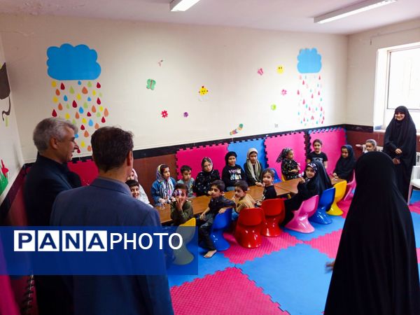 بازدید مدیر آموزش و پرورش کاشمر از هیأت دانش‌آموزی دختران