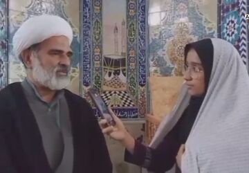 برگزاری اولین نماز جماعت سال تحصیلی در دبیرستان دخترانه عفت یزد
