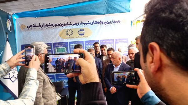 بازدید استاندار مازندران از غرفه نوروزی قائمشهر