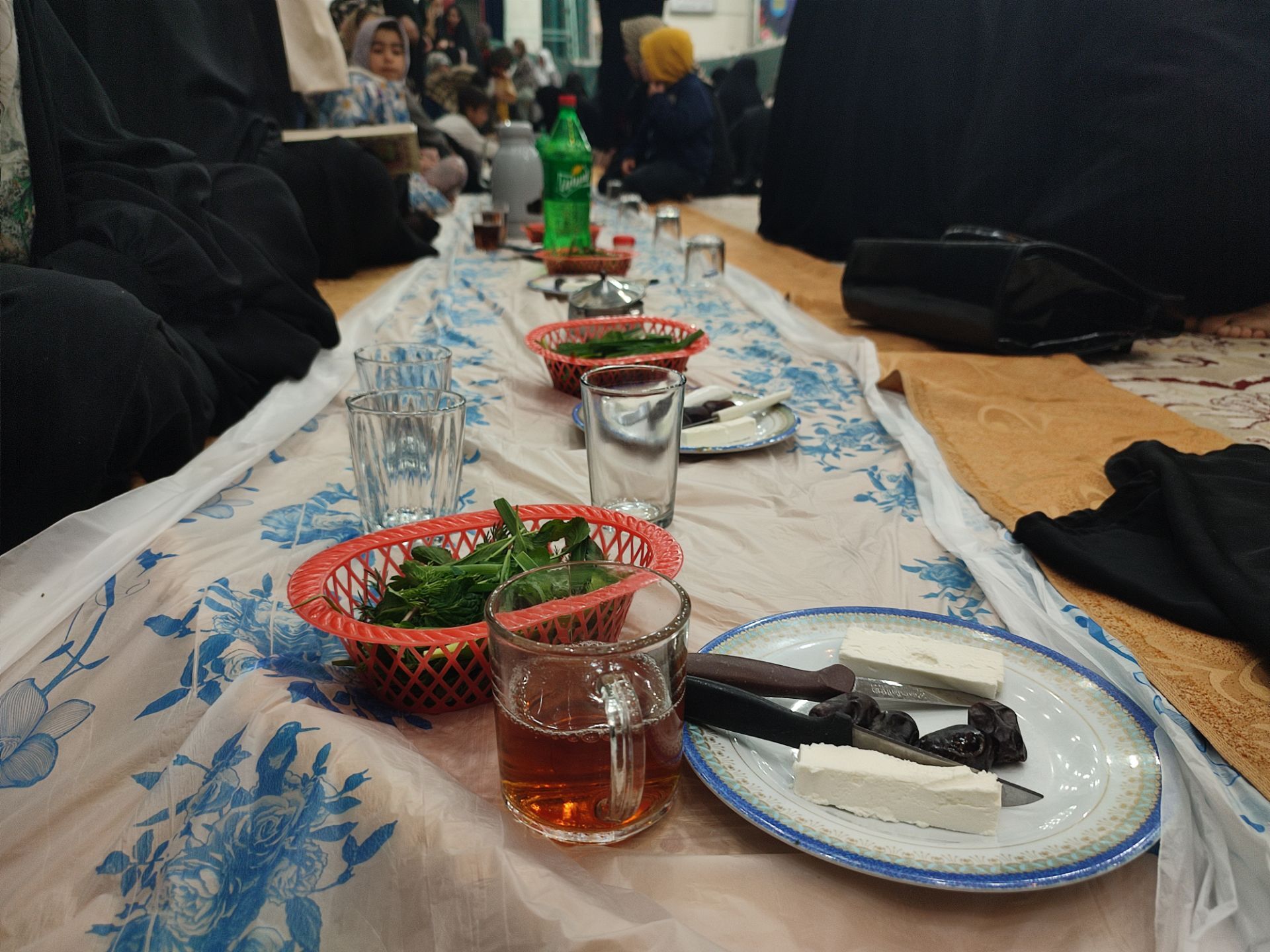 نماز جماعت و افطار در مسجد محمد رسول الله نیشابور 