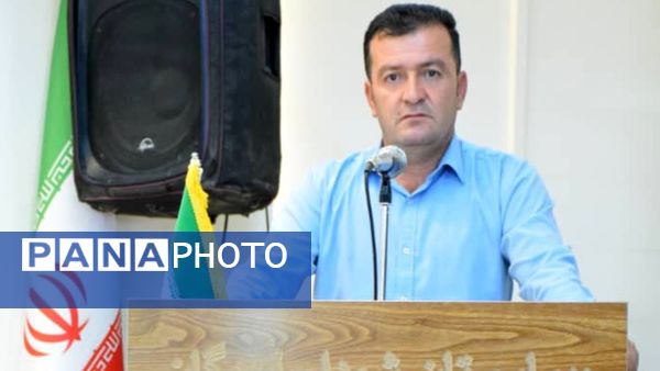 تجلیل از کارمندان بیمارستان شهدا لردگان در هفته‌ دولت