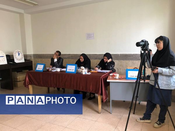 برگزاری جشنواره خوارزمی نوجوانان با محوریت رشته های زبان انگلیسی و ریاضی در منطقه پردیس