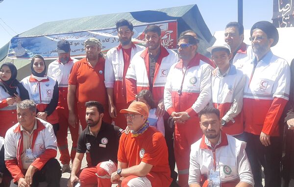  کاروان زائرین پیاده دانش‌آموزی در نیشابور