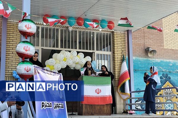 جشن شکوفه‌ها در مدرسه آیین روشن شهریار با حضور مدیریت آموزش و پرورش شهریار
