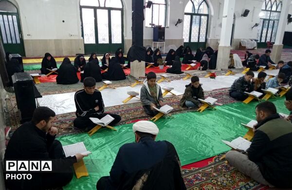 محفل انس با قرآن در کوهنانی با یاد آیت‌الله خامنه‌ای (ره) 