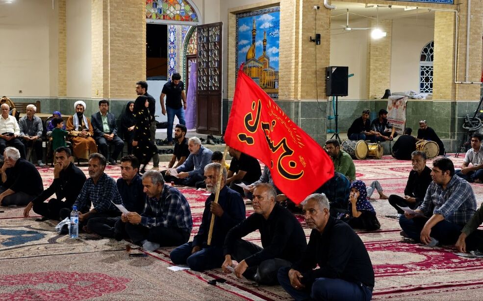حسینیه میونگاه بافق میزبان مراسم رهبر شهید ایران