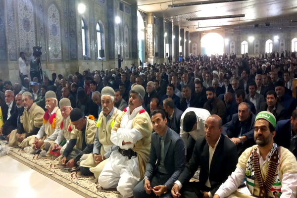 اقامه آخرین نماز جمعه ماه مبارک رمضان با حضور چشمگیر مردم یاسوج