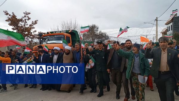 برپایی میز خدمت و نمایشگاه نقاشی در جشن 22 بهمن مارگون