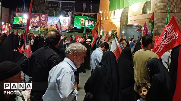 تداوم حماسه در شهرِ هزار شهید؛ ۲۲۲ شب ایستادگی در میدان شهدا