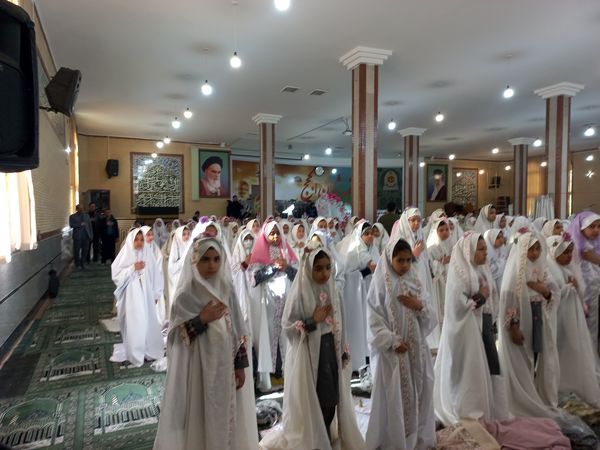 جشن تکلیف هزار دانش‌آموز دختر ناحیه ۳ شیراز