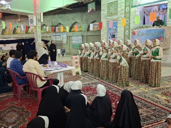 جشنواره سرودخوانی به‌مناسبت هفته دفاع مقدس