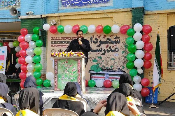 جشن انتخابات شهردار مدرسه شهید خبره فرشچی ناحیه یک شهرری