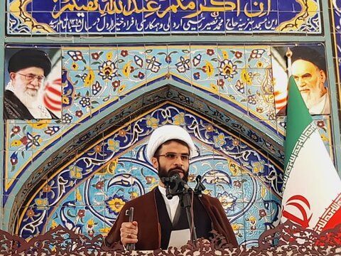 دهه کرامت از بهترین و شادترین روز های مومنان است