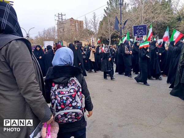 به یاد شهدای میناب؛ با کوله در مراسم روز قدس حاضر می‌شوم 