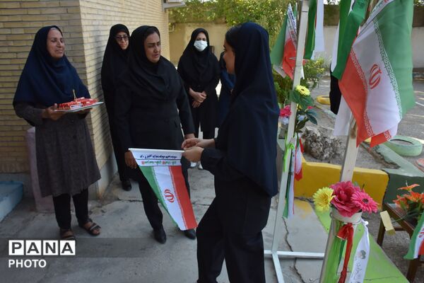 بوی ماه مهر در دبیرستان شبانه‌روزی نجمیه حاجی‌آباد پیچید