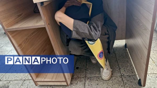 بیست و ششمین مانور سراسری زلزله در دبیرستان نمونه اندیشه کاشمر