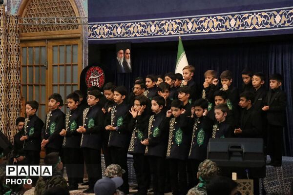 طنین «احلی من العسل» در حرم؛ عهد دوباره نوجوانان با عاشورا