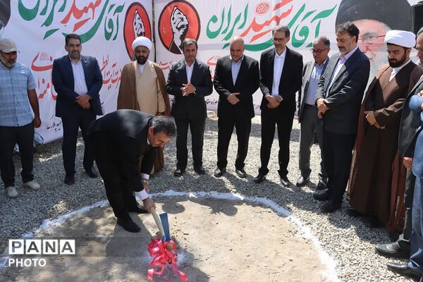 آئین کلنگ زنی اولین روستابازار استان تهران در کهریزک 