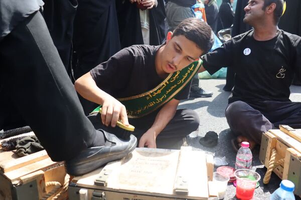 قدم به قدم در مسیر عاشقی اباعبدالله‌الحسین‌(ع)