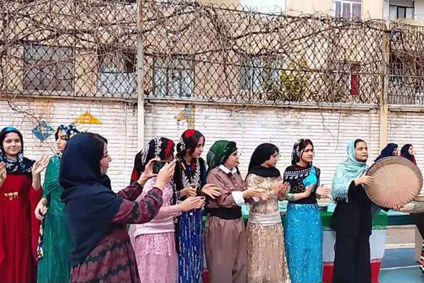  جشنواره اقوام ایرانی در مدرسه هدی؛ رنگ، موسیقی و فرهنگ در یک روز به‌یادماندنی