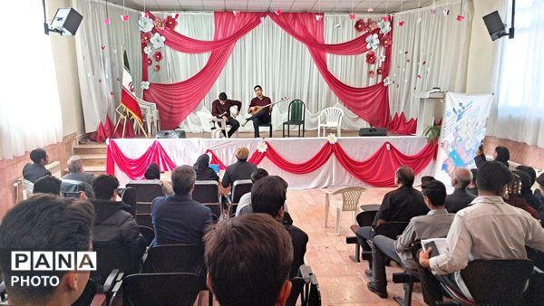 مسابقه هم نوازی، تک نوازی و آواز خوانی پسران در شهرستان کاشمر 