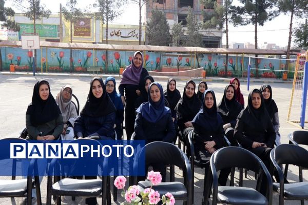 هفته تربیت‌بدنی با شور و انرژی در دبیرستان شاهد مرضیه 