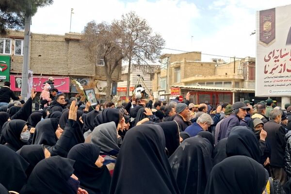 امروز شیروان در سوگ ۳شهید جنگ تحمیلی نشست