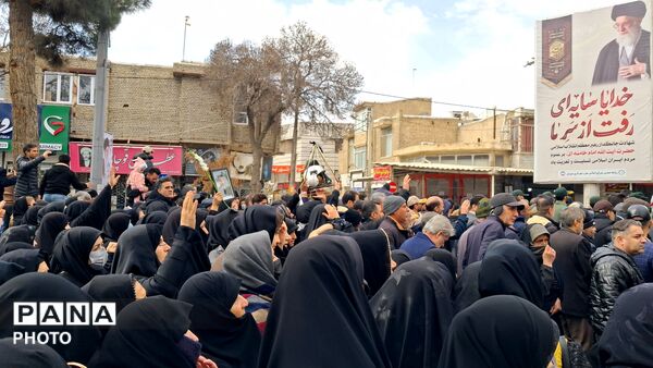 امروز شیروان در سوگ ۳شهید جنگ تحمیلی نشست