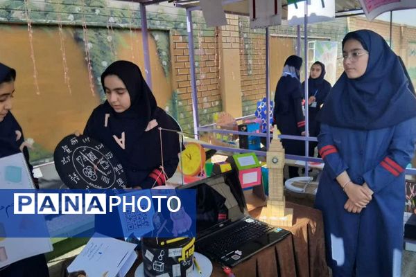 برگزاری دهه‌ ریاضیات در مدرسه هیات امنایی فرزانگان شهرستان ملارد