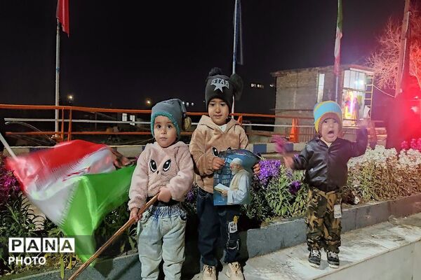 کودکان پای کار ایران در تجمعات مردمی شهر بار
