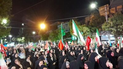 بدرقه یک قهرمان از خیابان ایران ملایر
