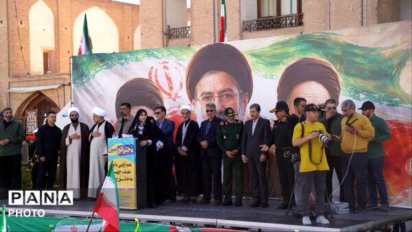 اجتماع بزرگ" دختراتو ببین" هم آوایی بانوان نصف جهان 