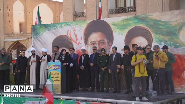 اجتماع بزرگ" دختراتو ببین" هم آوایی بانوان نصف جهان 