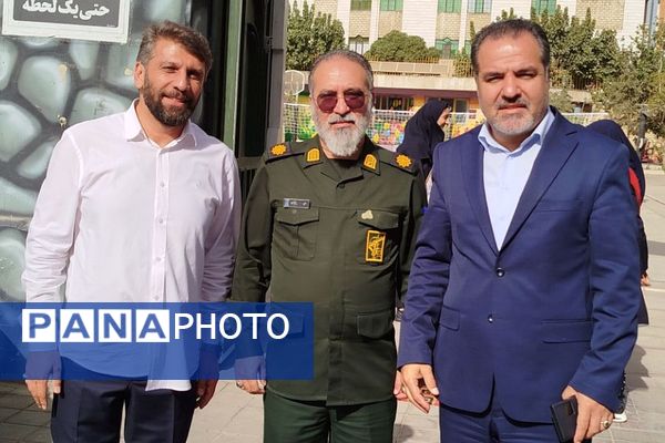 برگزاری «جشن جوانه ها» در دبیرستان راضیه شکرابی ناحیه دو شهرری 