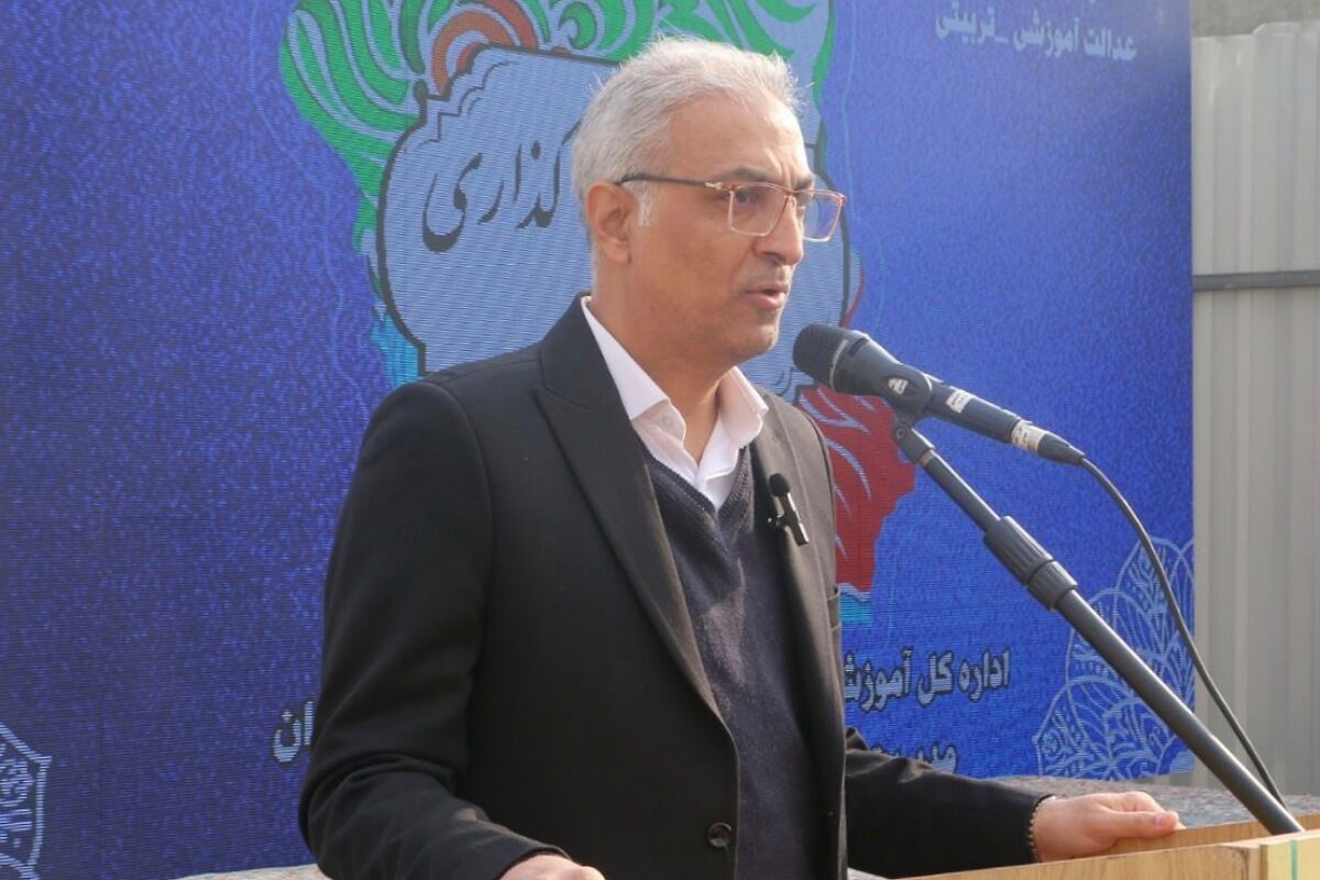 نهضت مدرسه‌سازی پاسخ‌گوی کمبود فضای آموزشی در شهرری خواهد بود