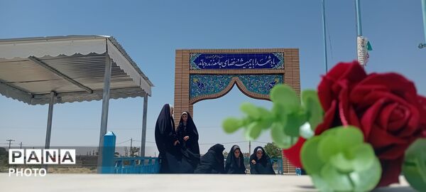 تجدید بیعت بانوان روستای سنگان با آرمان‌های شهدا