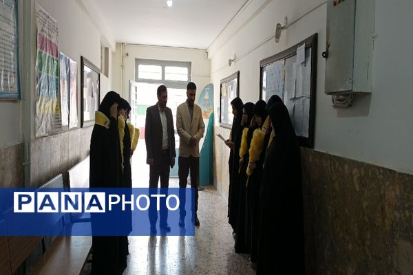 تقدیر از دانش‌آموزی که گوشواره‌اش را در طرح مشق همدلی اهدا کرد