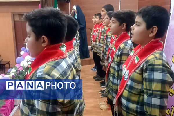 تجلیل از مربیان و پیشکسوتان پیشتاز ناحیه 4 شیراز