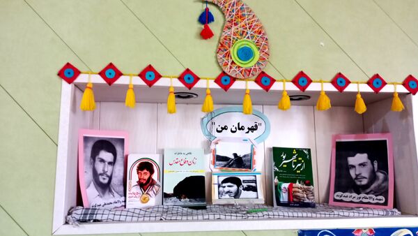 رونمایی از کتاب «پنج روایت از یک مرد زندگی» در اسدآباد