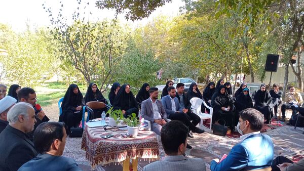 مشاوران مدارس بازوی توانمند مراقبت روح و روان دانش‌آموزان