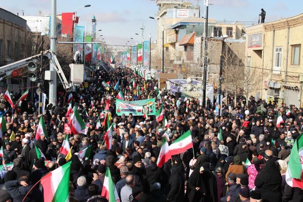 یک زنجان متحد در روز ۲۲بهمن 