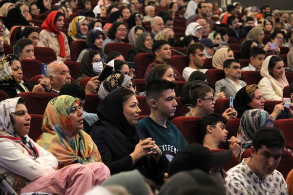 جایی که شادی برای همه معنا شد