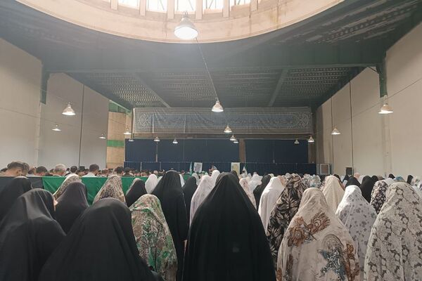 نماز عبادی سیاسی جمعه در مصلی شهر قیامدشت