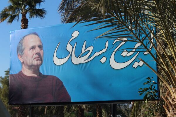 مثل نخل‌هایمان استوار ماندیم 