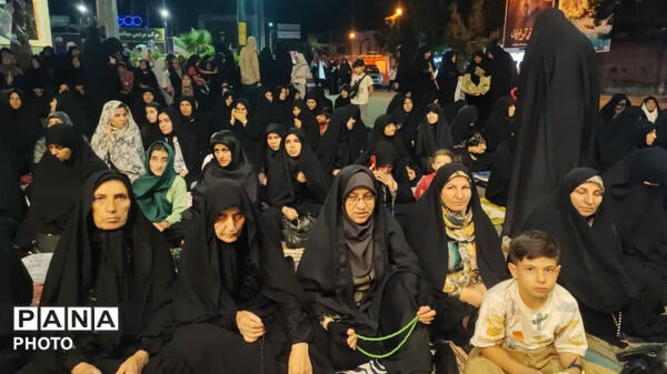 نود و هفت شب حضور حماسی و با شکوه مردم کوهدشت، در میدان امام خمینی(ره)