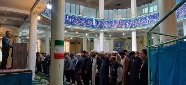 نماز جمعه باشکوه و آیین تجلیل از برگزیدگان رویداد «دختران حاج قاسم» 