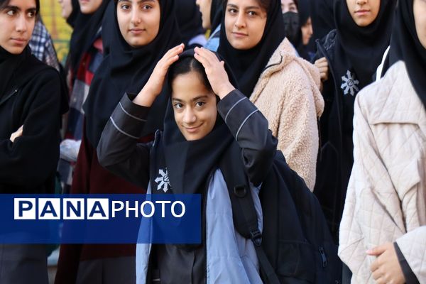 صبحگاه مدرسه شیخ مفید پاکدشت