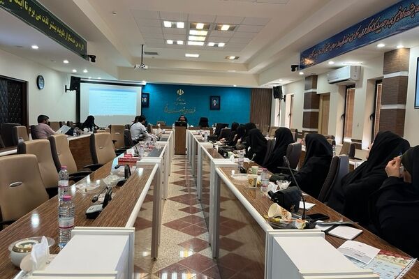 جلسه توجیهی مدارس رشدمدار با محوریت فهم قرآن در دبستان 