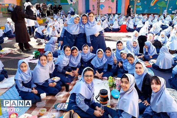 استقبال دانش آموزان دبستان شهید مجید مجیدی از طرح «صبحانه سلامت»